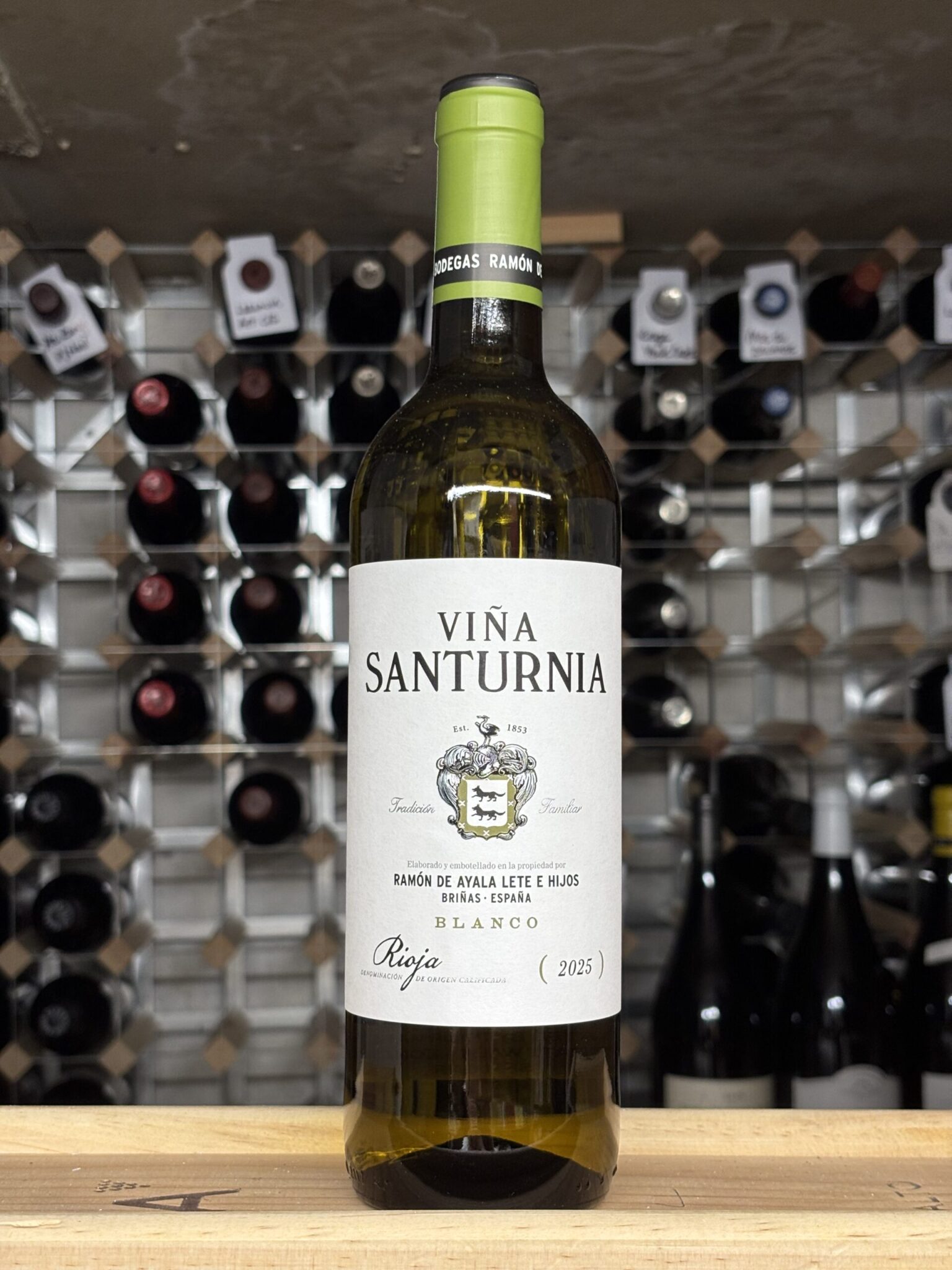 Bottle of Vina Saturnia Blanco 2025, Rioja, Bowland Forest Vintners